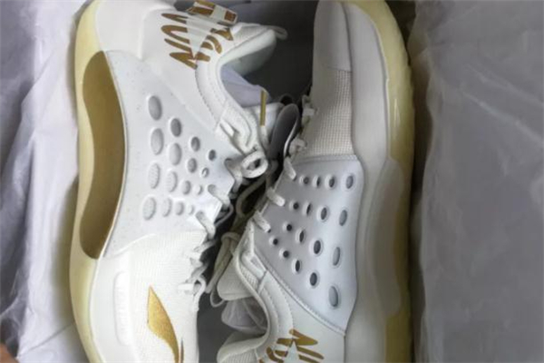 李寧音速7贊助版測(cè)評(píng) 音速7贊助版和普通版區(qū)別