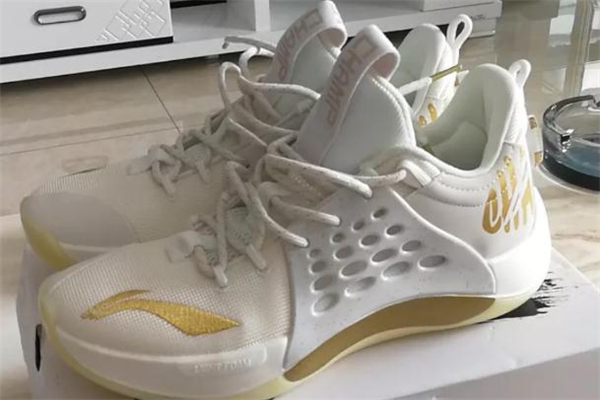 李寧音速7贊助版測(cè)評(píng) 音速7贊助版和普通版區(qū)別