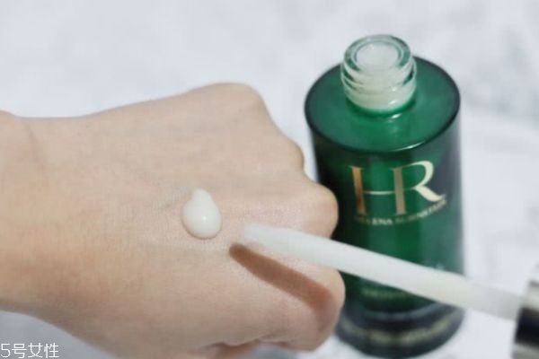 小棕瓶和小黑瓶到底選哪個(gè) 三大精華對(duì)比測(cè)評(píng)