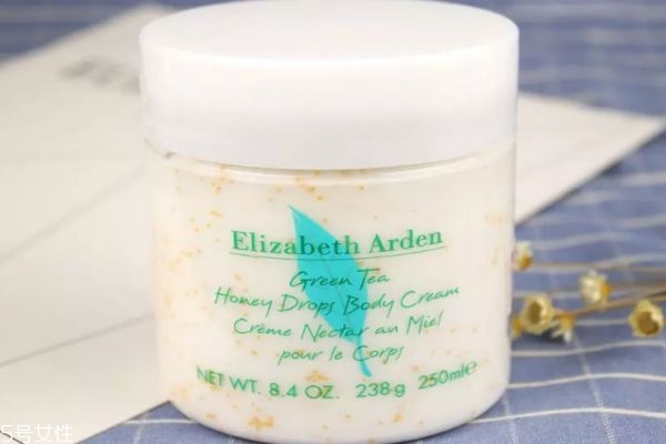 洗完澡擦身體乳嗎 洗完澡擦身體乳最好 洗完澡擦身體乳嗎 洗完澡擦身體乳最好