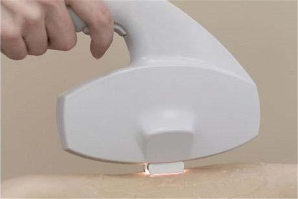 蜜蠟脫毛還會再長嗎 蜜蠟的使用注意事項(xiàng)是什么