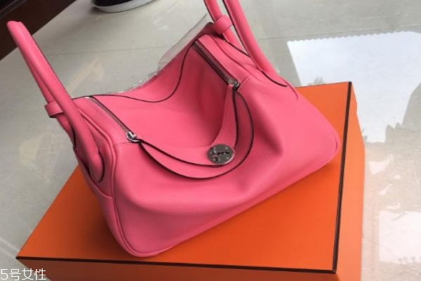 愛馬仕的包包多少錢一個(gè)呢 愛馬仕包包怎么樣呢