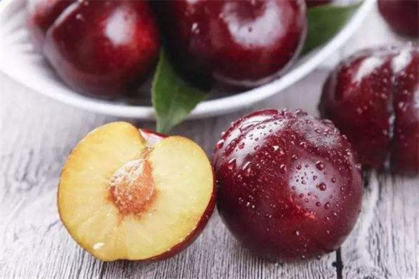 黑布林怎么吃不酸 黑布林酸的就是沒(méi)熟嗎