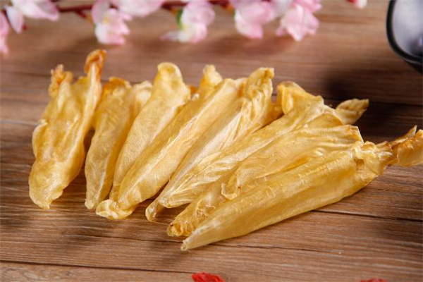 魚(yú)膠顏色深好還是淺好 正宗魚(yú)膠是什么顏色