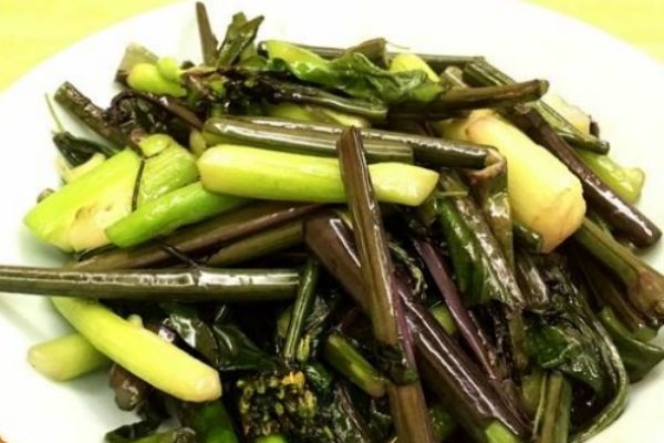 什么是紅菜苔呢 紅菜苔有什么營(yíng)養(yǎng)價(jià)值呢 什么是紅菜苔呢 紅菜苔有什么營(yíng)養(yǎng)價(jià)值呢