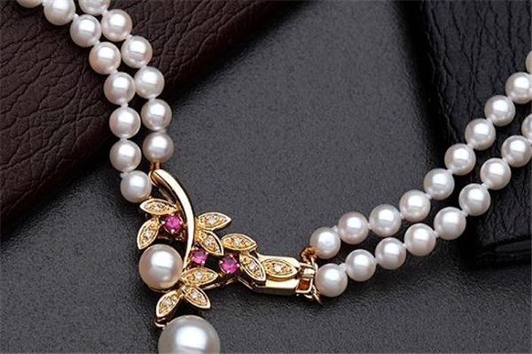 珍珠項(xiàng)鏈可以用超聲波洗嗎 珍珠項(xiàng)鏈用超聲波洗會怎樣 珍珠項(xiàng)鏈可以用超聲波洗嗎 珍珠項(xiàng)鏈用超聲波洗會怎樣