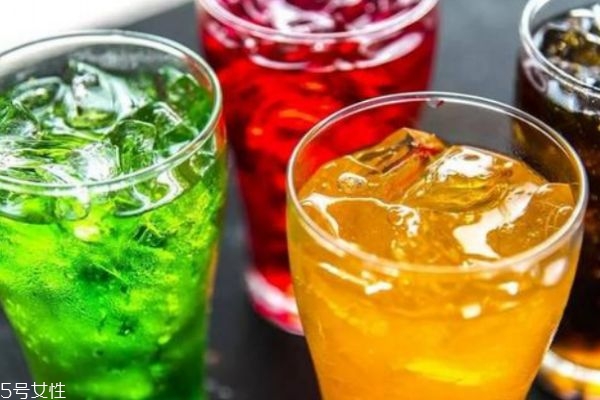 孕婦可以喝碳酸飲料嗎 喝碳酸飲料要注意什么呢 孕婦可以喝碳酸飲料嗎 喝碳酸飲料要注意什么呢