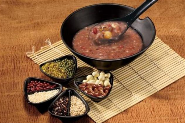 一百克八寶粥的熱量 八寶粥減肥可以吃嗎 一百克八寶粥的熱量 八寶粥減肥可以吃嗎