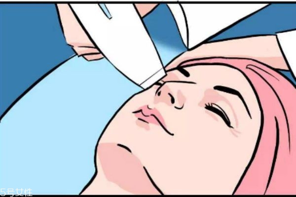 為什么會長魚尾紋呢 怎么樣可以消除魚尾紋呢 為什么會長魚尾紋呢 怎么樣可以消除魚尾紋呢