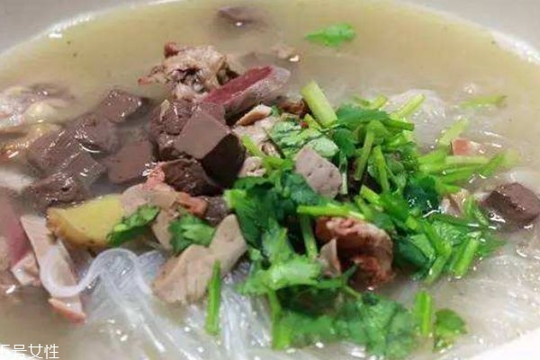 鴨血粉絲湯怎么做好吃呢 鴨血粉絲湯是哪個地方的特產(chǎn)呢