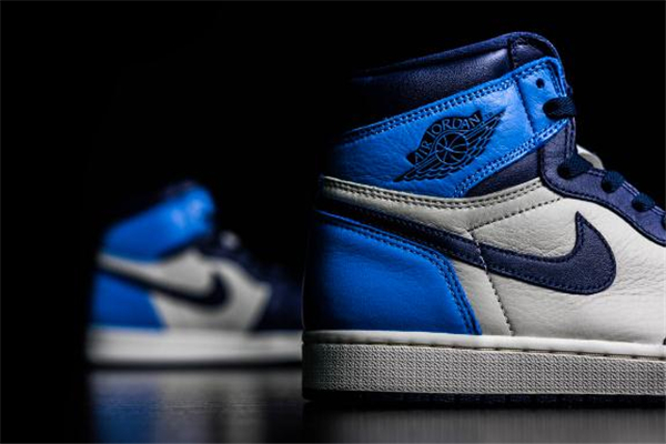 aj1黑曜石北卡藍(lán)開(kāi)箱測(cè)評(píng) aj1北卡藍(lán)黑曜石上腳效果 aj1黑曜石北卡藍(lán)開(kāi)箱測(cè)評(píng) aj1北卡藍(lán)黑曜石上腳效果