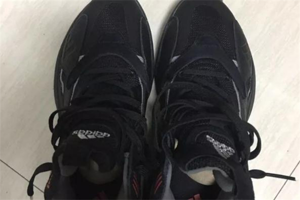 阿迪達(dá)斯zone boost開箱測(cè)評(píng)-zone boost偏小嗎 阿迪達(dá)斯zone boost開箱測(cè)評(píng)-zone boost偏小嗎