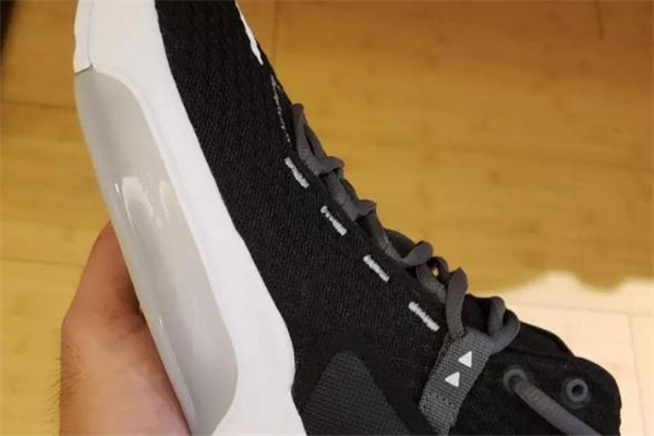 耐克zoom rize開箱測(cè)評(píng)-zoom rize腳感怎么樣