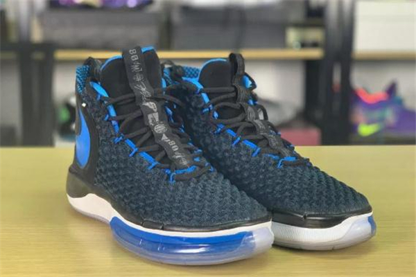 耐克alphadunk和hd哪個(gè)好 alphadunk和hd對比測評