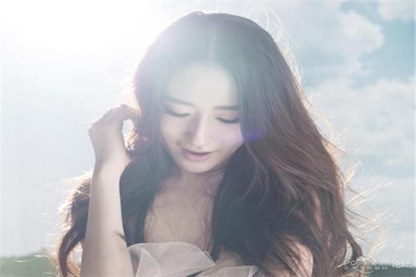 頭發(fā)出汗多容易掉頭發(fā)嗎 頭發(fā)出汗多與掉頭發(fā)沒(méi)有直接的關(guān)系