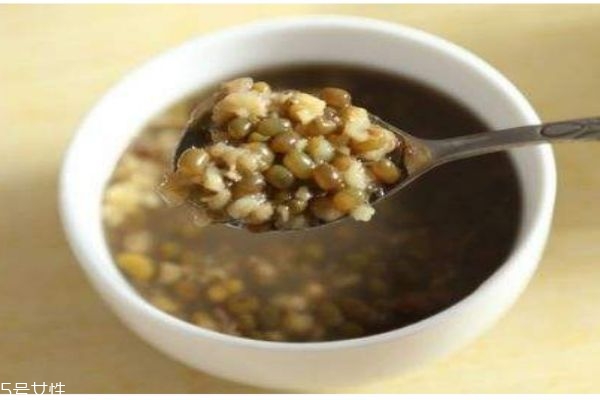 什么是綠豆呢 綠豆有什么營養(yǎng)價值呢