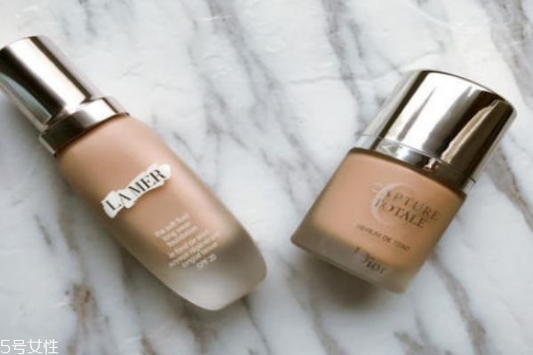 應(yīng)該怎么選擇底妝呢 適合痘痘肌的底妝有什么呢 應(yīng)該怎么選擇底妝呢 適合痘痘肌的底妝有什么呢