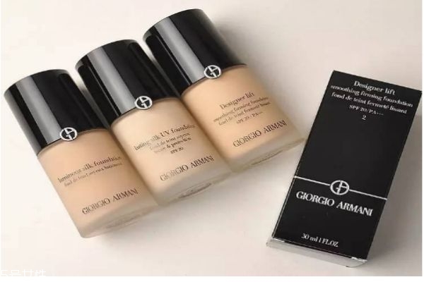 應(yīng)該怎么選擇底妝呢 適合痘痘肌的底妝有什么呢 應(yīng)該怎么選擇底妝呢 適合痘痘肌的底妝有什么呢