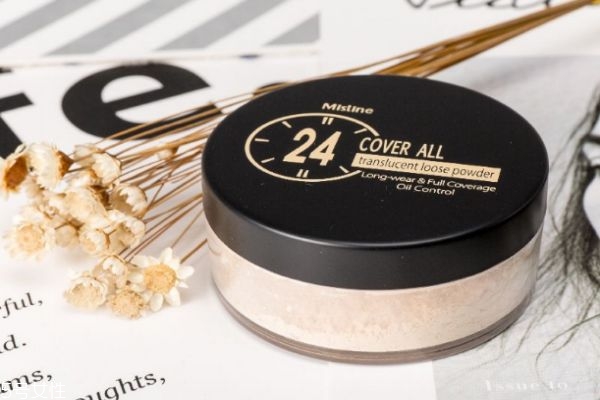 怎么選擇蜜粉的顏色 蜜粉還有這些用處 怎么選擇蜜粉的顏色 蜜粉還有這些用處