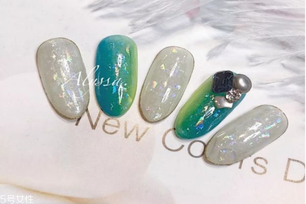 2019年流行哪些美甲風(fēng)格 2019美甲流行色趨勢(shì) 2019年流行哪些美甲風(fēng)格 2019美甲流行色趨勢(shì)