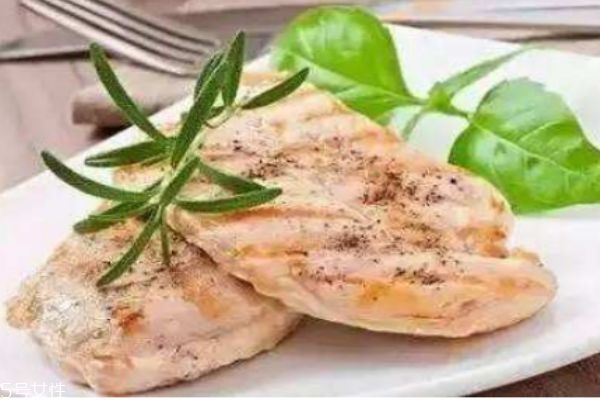 雞胸肉的市場價(jià)格是多少呢 雞胸肉應(yīng)該怎么吃呢