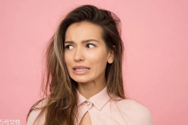 調(diào)養(yǎng)頭發(fā)需要補充哪些營養(yǎng) 護理頭發(fā)有哪些常見誤區(qū)