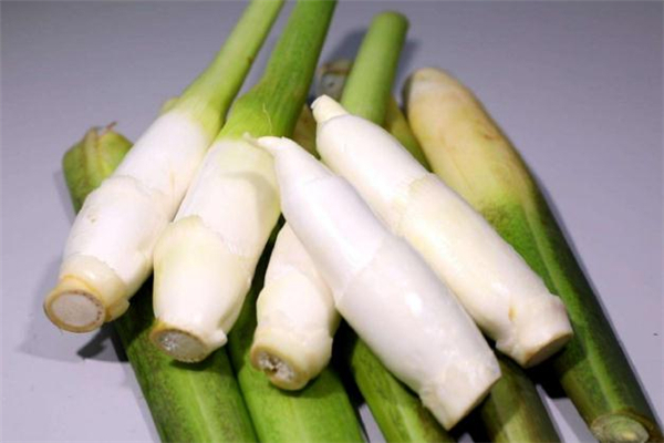 茭白怎么剝皮 茭白的皮能吃嗎 茭白怎么剝皮 茭白的皮能吃嗎