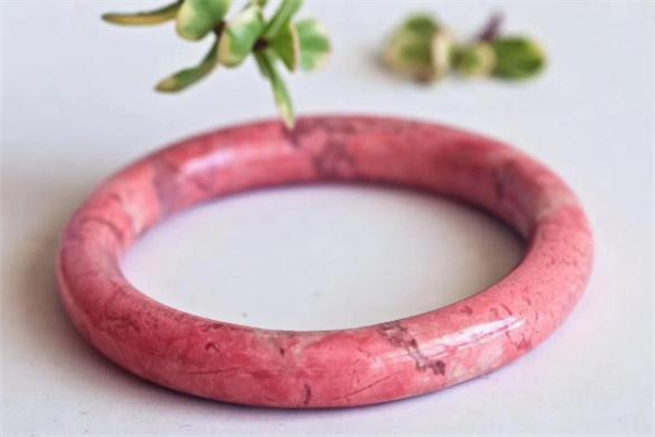 薔薇輝石值錢嗎 薔薇輝石有收藏價(jià)值嗎 薔薇輝石值錢嗎 薔薇輝石有收藏價(jià)值嗎