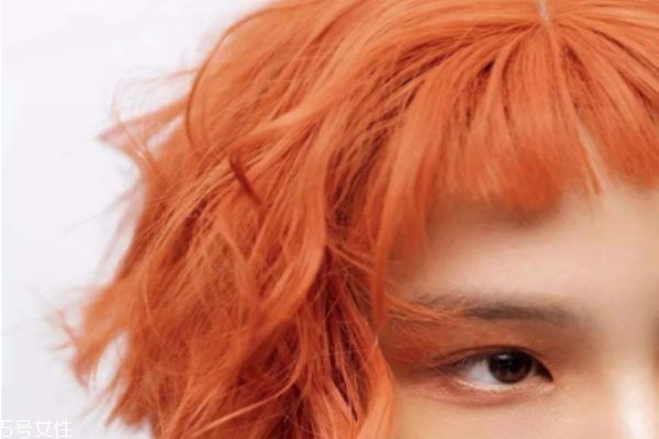 臟橘色發(fā)色適合冬天嗎 臟橘色適合素顏嗎 臟橘色發(fā)色適合冬天嗎 臟橘色適合素顏嗎