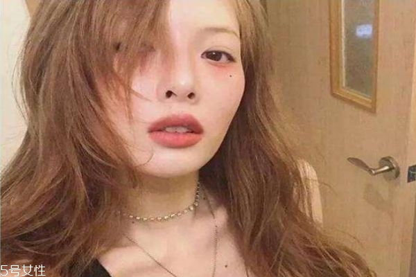 臟橘色發(fā)色適合冬天嗎 臟橘色適合素顏嗎 臟橘色發(fā)色適合冬天嗎 臟橘色適合素顏嗎