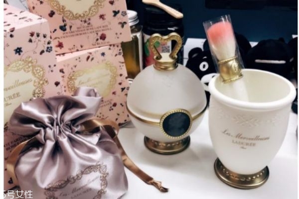 拉杜麗是什么檔次的品牌呢 拉杜麗的產(chǎn)品貴嗎 拉杜麗是什么檔次的品牌呢 拉杜麗的產(chǎn)品貴嗎