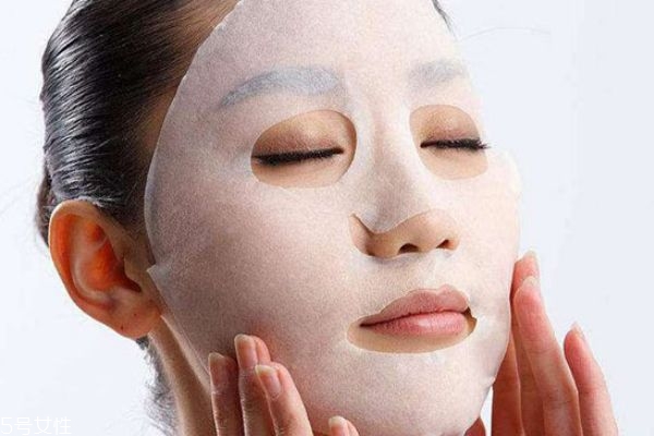 哪幾個時間段不能敷面膜 不能敷面膜的三個時間 哪幾個時間段不能敷面膜 不能敷面膜的三個時間