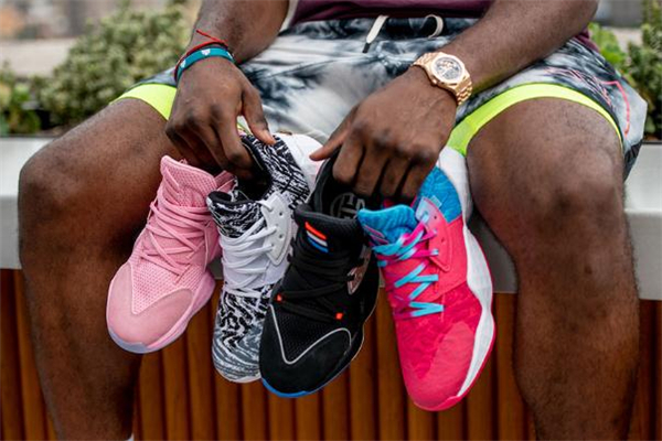 阿迪達(dá)斯哈登4代首發(fā)配色 哈登4代發(fā)售日期 阿迪達(dá)斯哈登4代首發(fā)配色 哈登4代發(fā)售日期