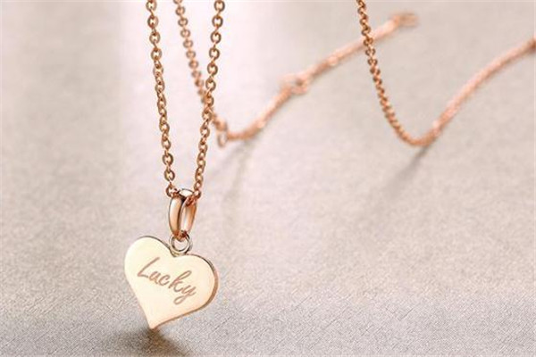 潮宏基彩金項鏈多少錢 潮宏基彩金項鏈怎么樣 潮宏基彩金項鏈多少錢 潮宏基彩金項鏈怎么樣