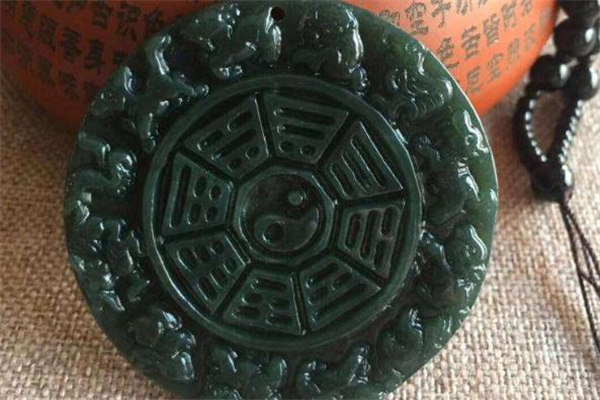 和田青玉什么顏色值錢 和田青玉價格