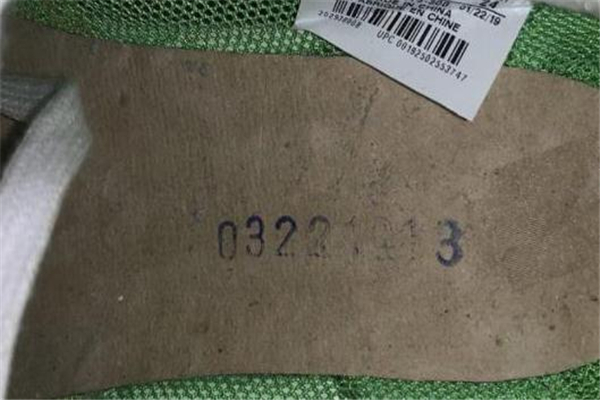 sacai聯(lián)名nike真假對比 耐克sacai聯(lián)名怎么看真假 sacai聯(lián)名nike真假對比 耐克sacai聯(lián)名怎么看真假