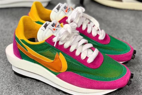 sacai聯(lián)名nike真假對比 耐克sacai聯(lián)名怎么看真假 sacai聯(lián)名nike真假對比 耐克sacai聯(lián)名怎么看真假