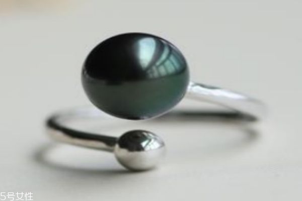 黑珍珠應該怎么挑選呢 黑珍珠應該怎么保養(yǎng)呢