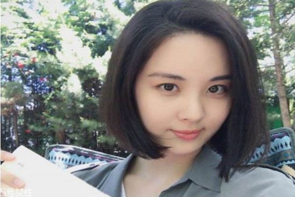 臉大什么發(fā)型顯臉小 臉大女生顯臉小的發(fā)型 臉大什么發(fā)型顯臉小 臉大女生顯臉小的發(fā)型