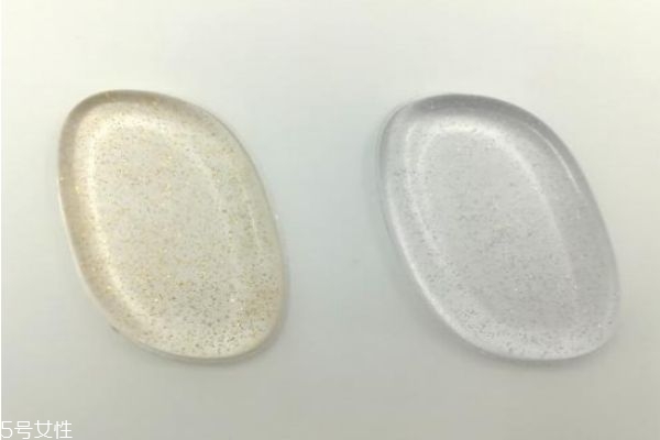 硅膠粉撲上的薄膜有什么用處 硅膠粉撲特點(diǎn) 硅膠粉撲上的薄膜有什么用處 硅膠粉撲特點(diǎn)