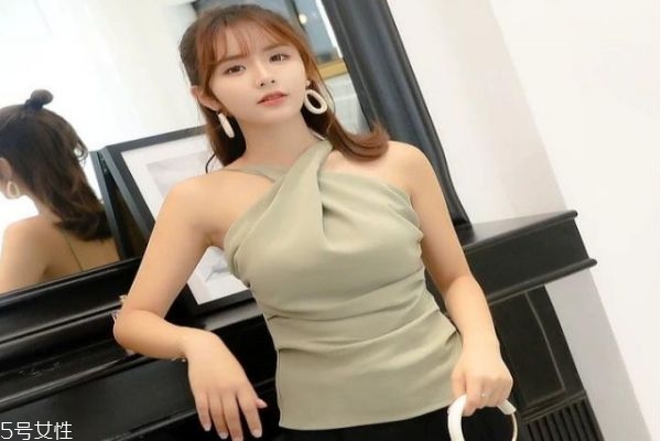 扎什么頭發(fā)顯氣質(zhì) 顯氣質(zhì)的扎發(fā)型女 扎什么頭發(fā)顯氣質(zhì) 顯氣質(zhì)的扎發(fā)型女