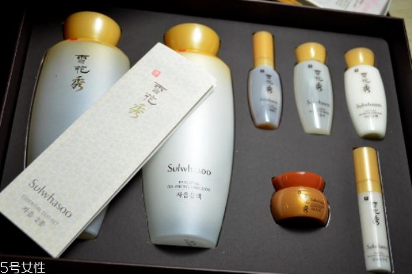 雪花秀的明星產(chǎn)品有什么呢 雪花秀是什么檔次的品牌呢 雪花秀的明星產(chǎn)品有什么呢 雪花秀是什么檔次的品牌呢