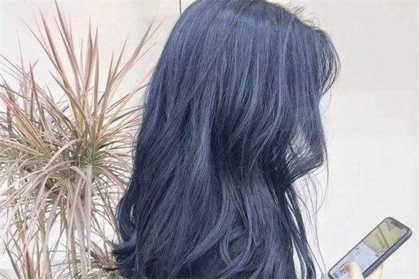 青海波發(fā)色適合什么膚色 青海波發(fā)色掉色后是什么顏色 青海波發(fā)色適合什么膚色 青海波發(fā)色掉色后是什么顏色