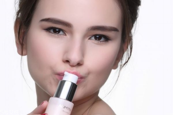 干性皮膚怎么護膚 干性皮膚護膚注意事項 干性皮膚怎么護膚 干性皮膚護膚注意事項