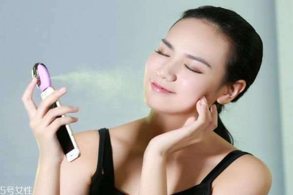 干性皮膚怎么護膚 干性皮膚護膚注意事項 干性皮膚怎么護膚 干性皮膚護膚注意事項