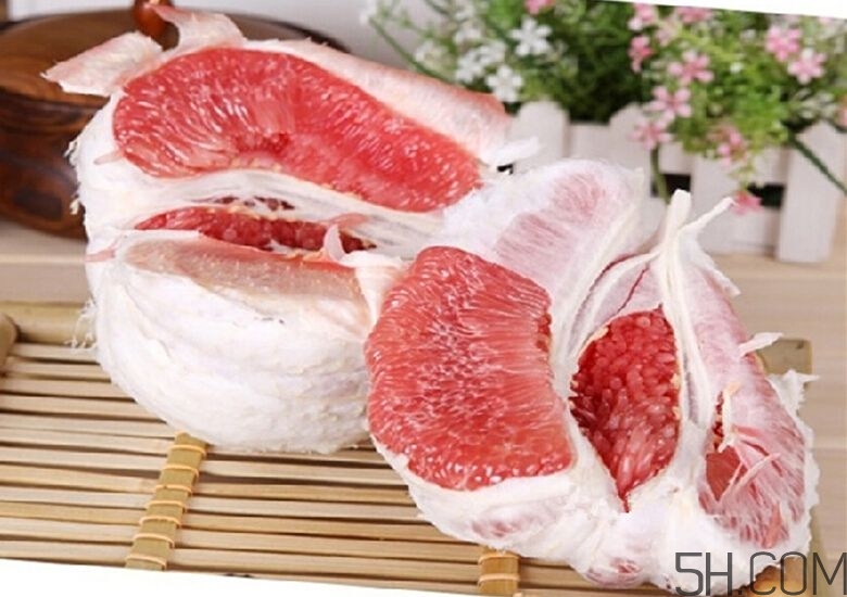 紅心柚子多少錢一斤？紅心柚子怎么挑選？