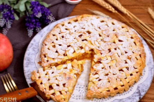 什么是蘋(píng)果派呢 蘋(píng)果派是怎么做的呢