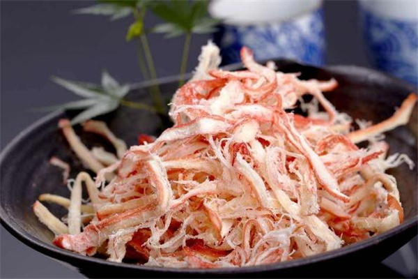 新鮮魷魚(yú)怎么做成魷魚(yú)干 魷魚(yú)干的晾曬方法