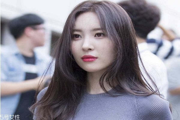 男生追女生時(shí)聊天頻率 男生追女生時(shí)聊天技巧