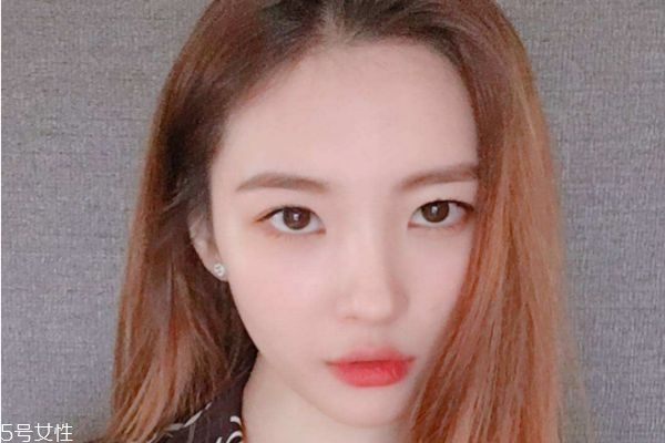 男生追女生時(shí)可以聊什么 男生追女生時(shí)聊天話(huà)題